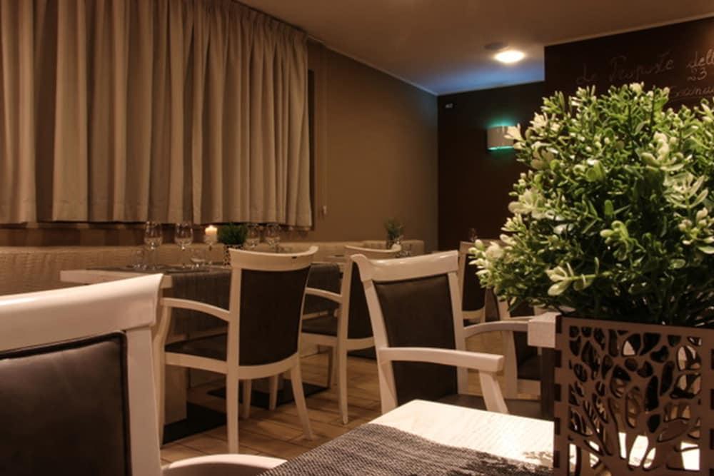 Hotel 325 Tor Vergata Рим Экстерьер фото