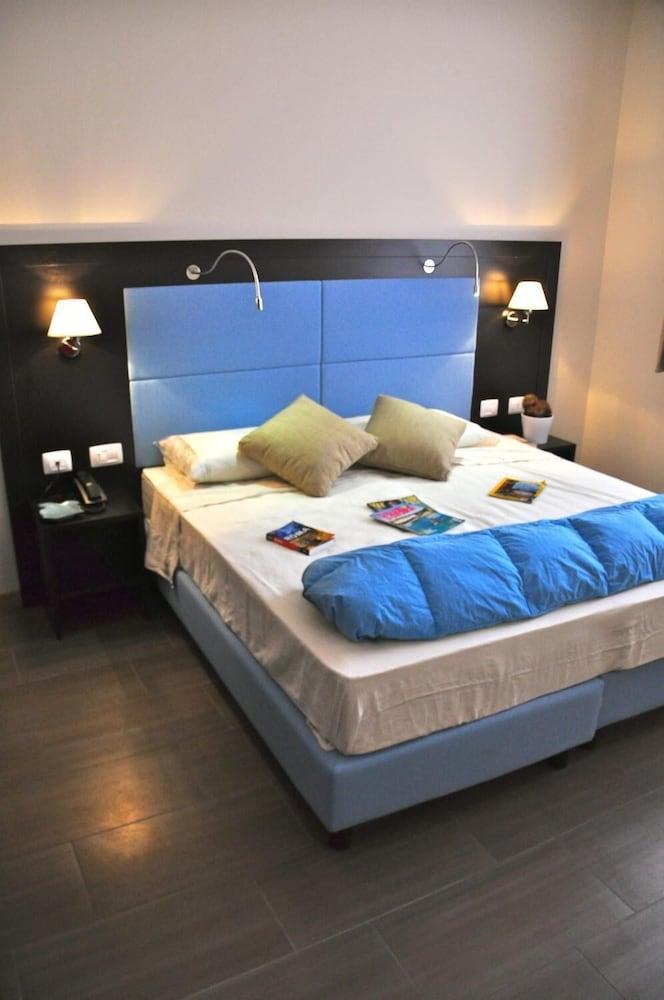 Hotel 325 Tor Vergata Рим Экстерьер фото