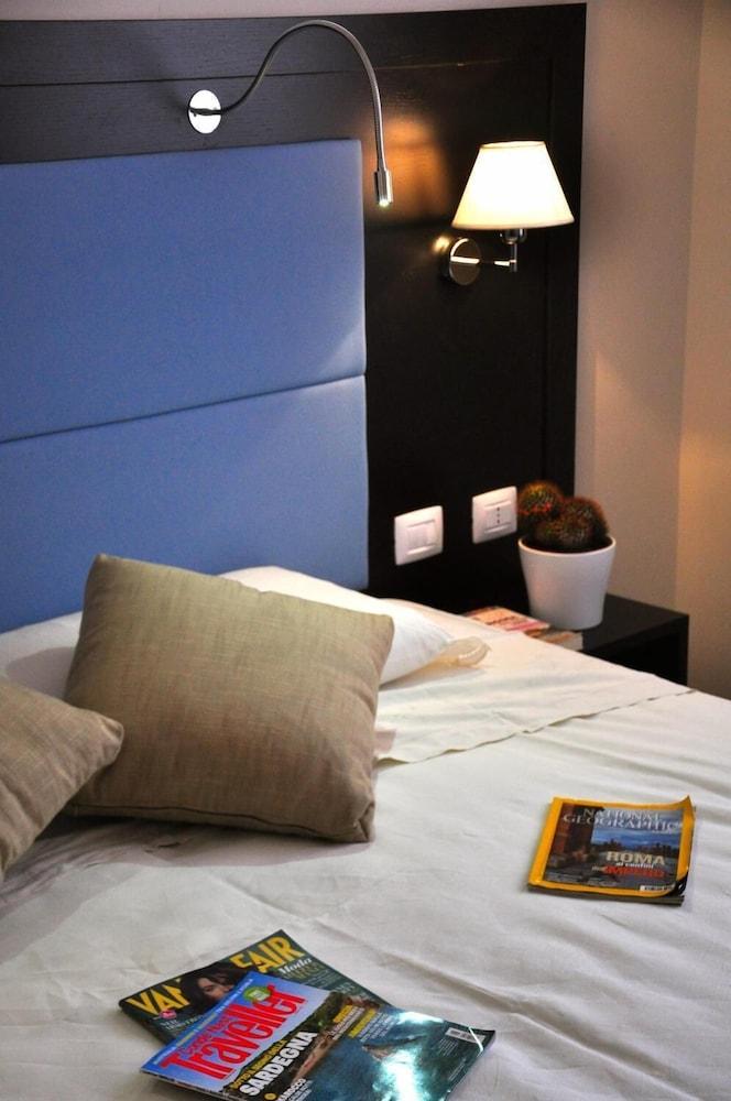 Hotel 325 Tor Vergata Рим Экстерьер фото