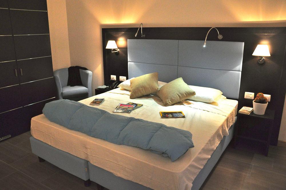Hotel 325 Tor Vergata Рим Экстерьер фото