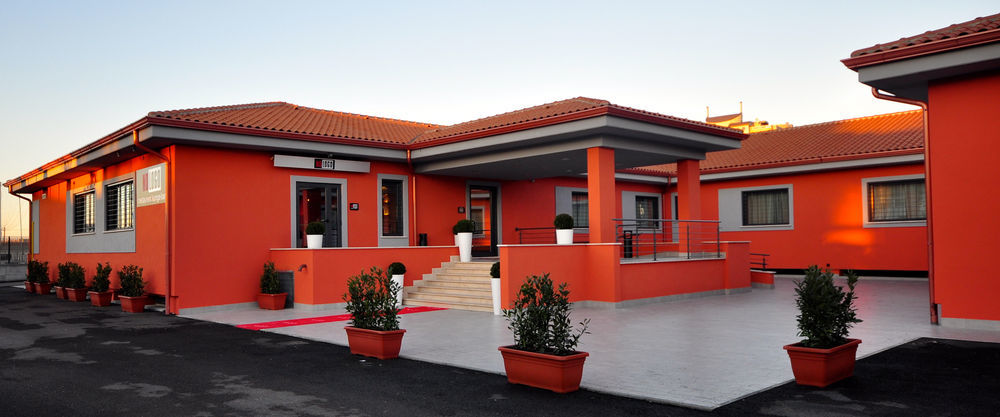Hotel 325 Tor Vergata Рим Экстерьер фото